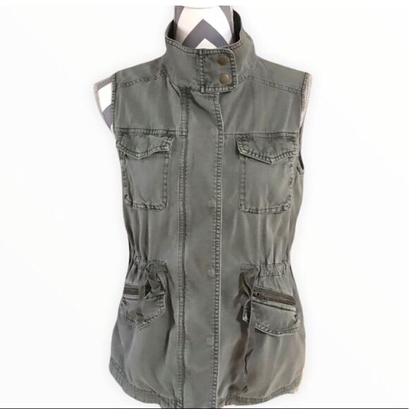 Caslon XS Green Utility Vest With 4 Pockets - Picture 1 of 6